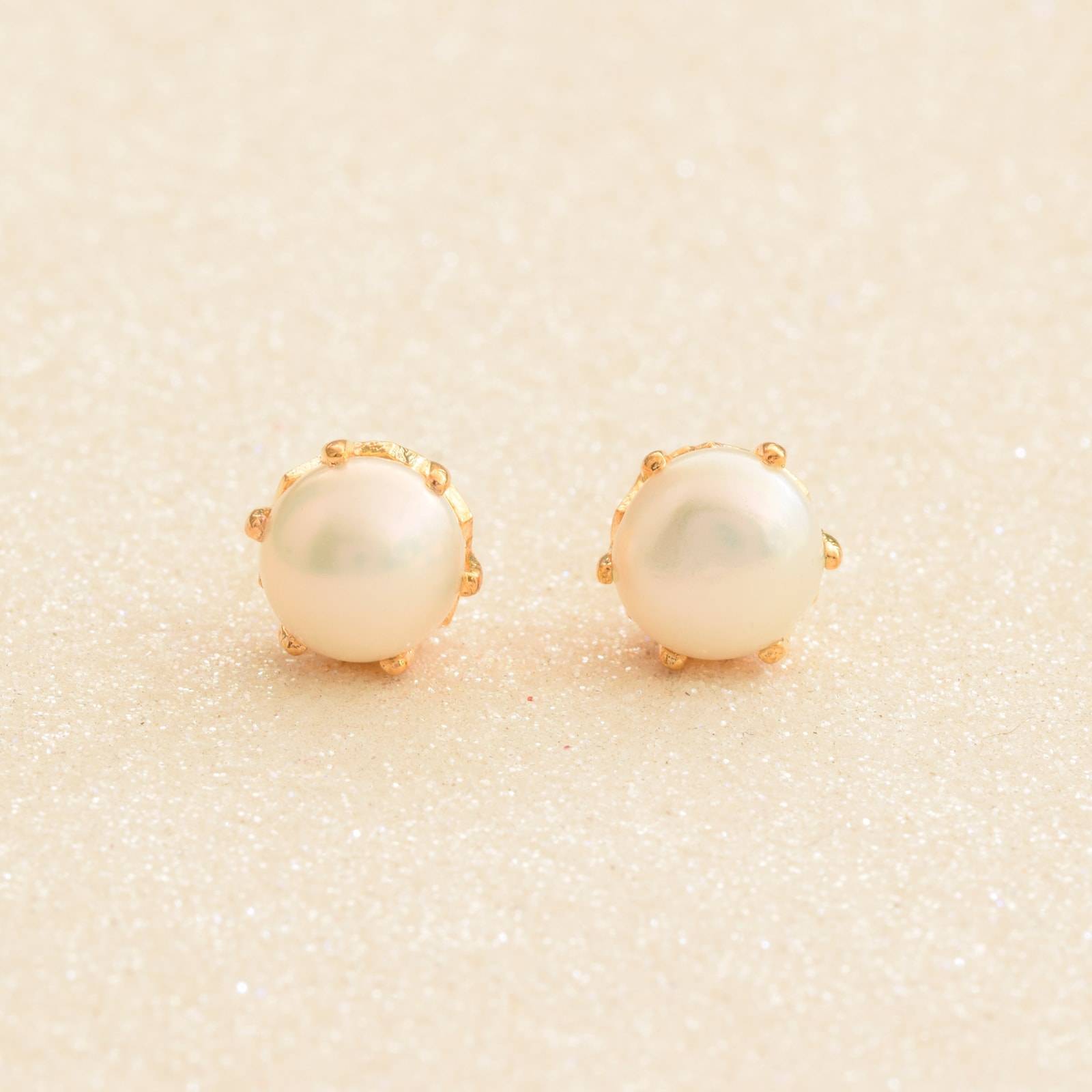 Rich and Traditional Pearl Studs Just like the ones made in Gold