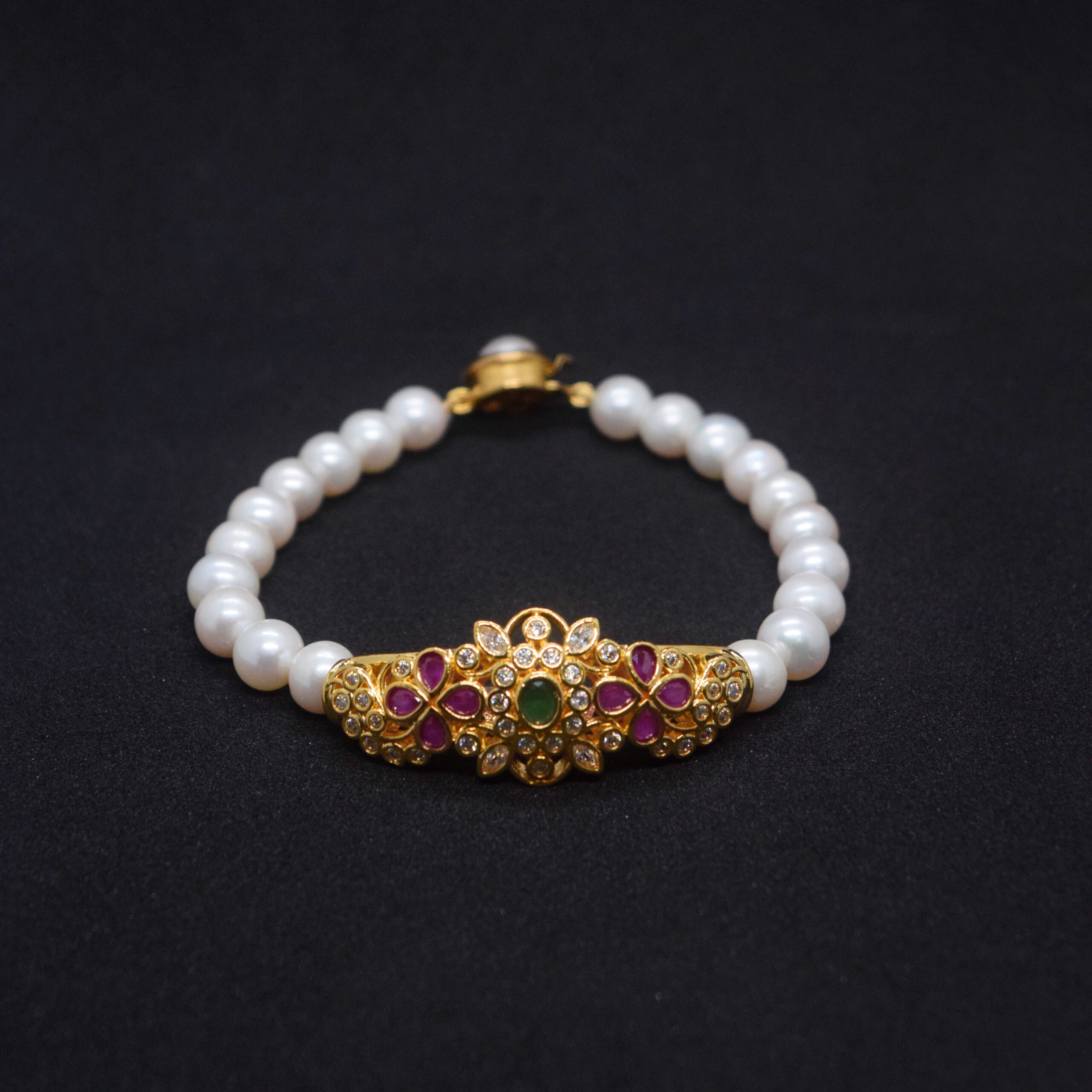 Traditional White Pearls 8 Inch Bracelet With Polki Clasp-1