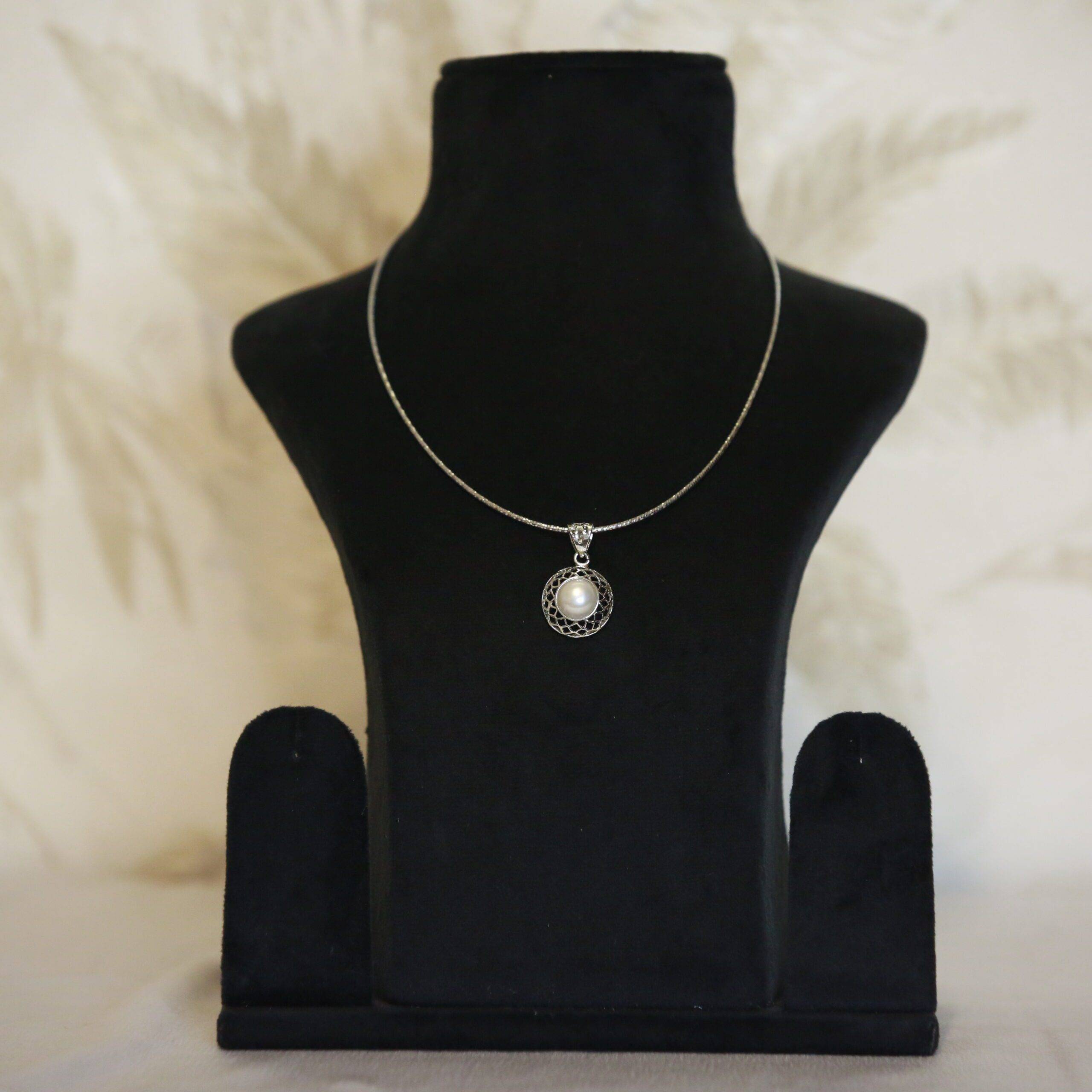 Modern Circular 925 Silver Pendant With 10mm White Button Pearl-1