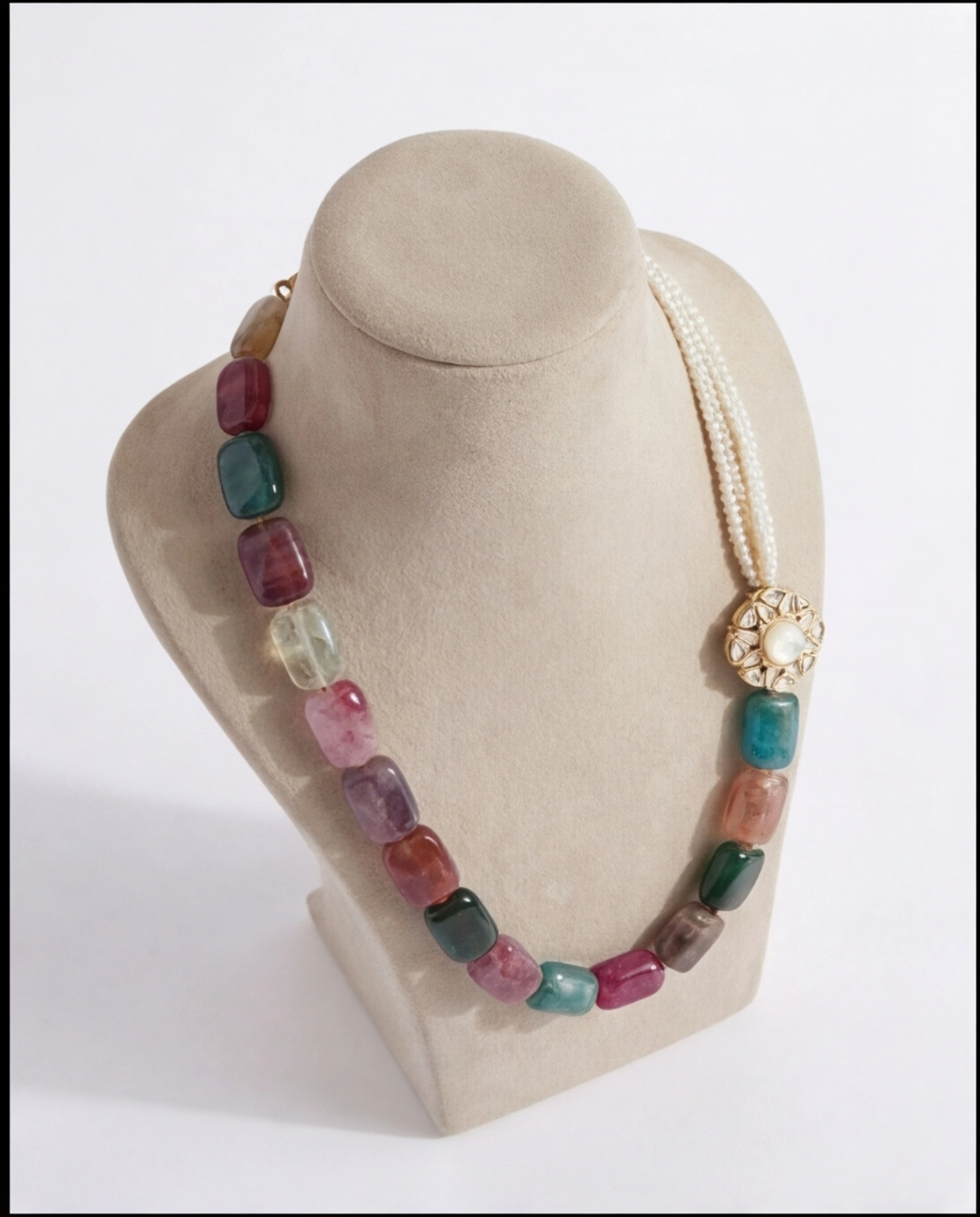 Baroque Pearl Necklace With Polki Pendant - View 5