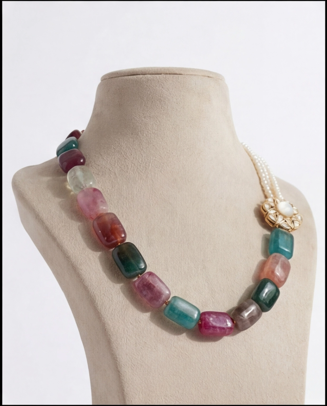 Baroque Pearl Necklace With Polki Pendant - View 7
