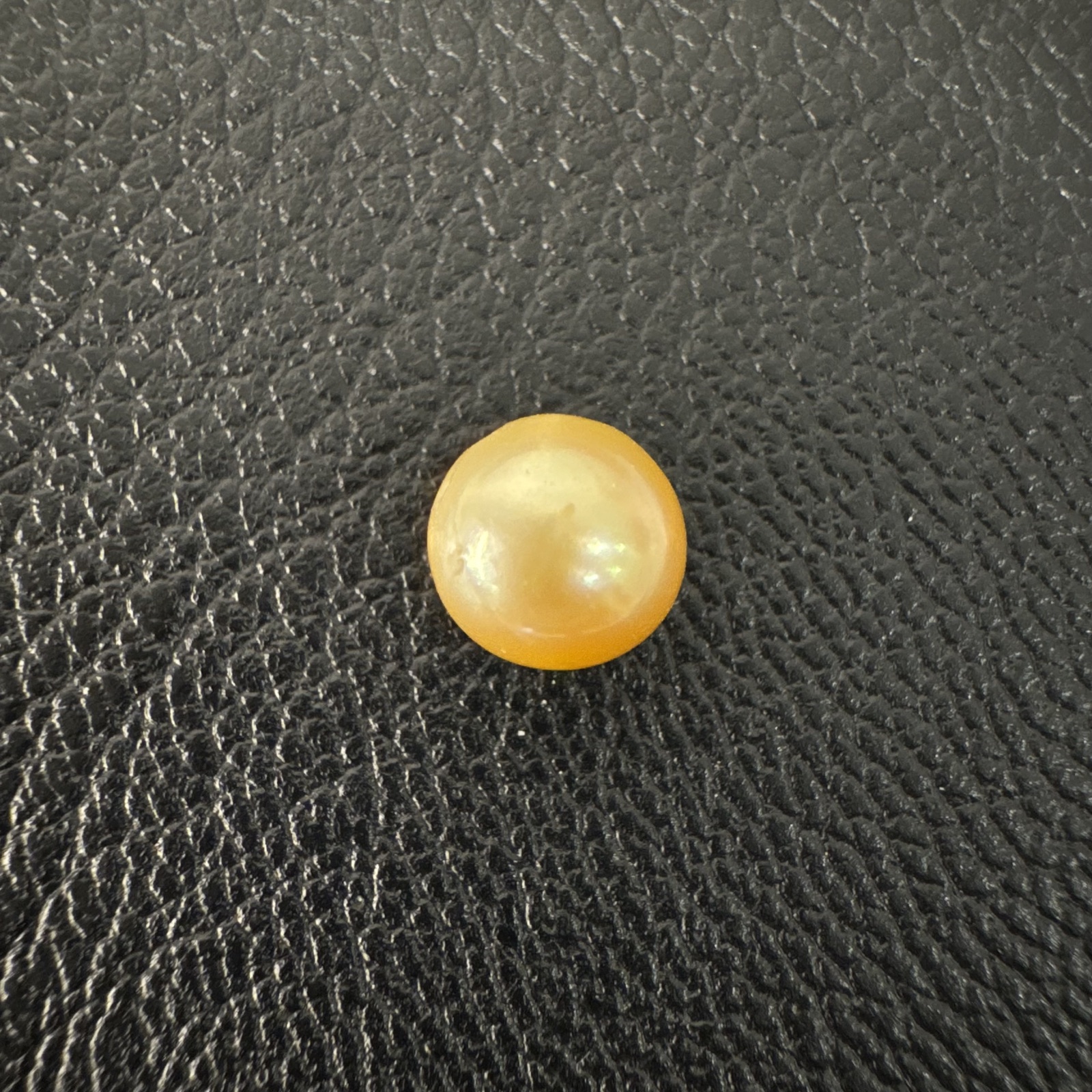 4.025 carat golden South Sea pearl, 8.1mm round, AA quality - Pure Pearls
