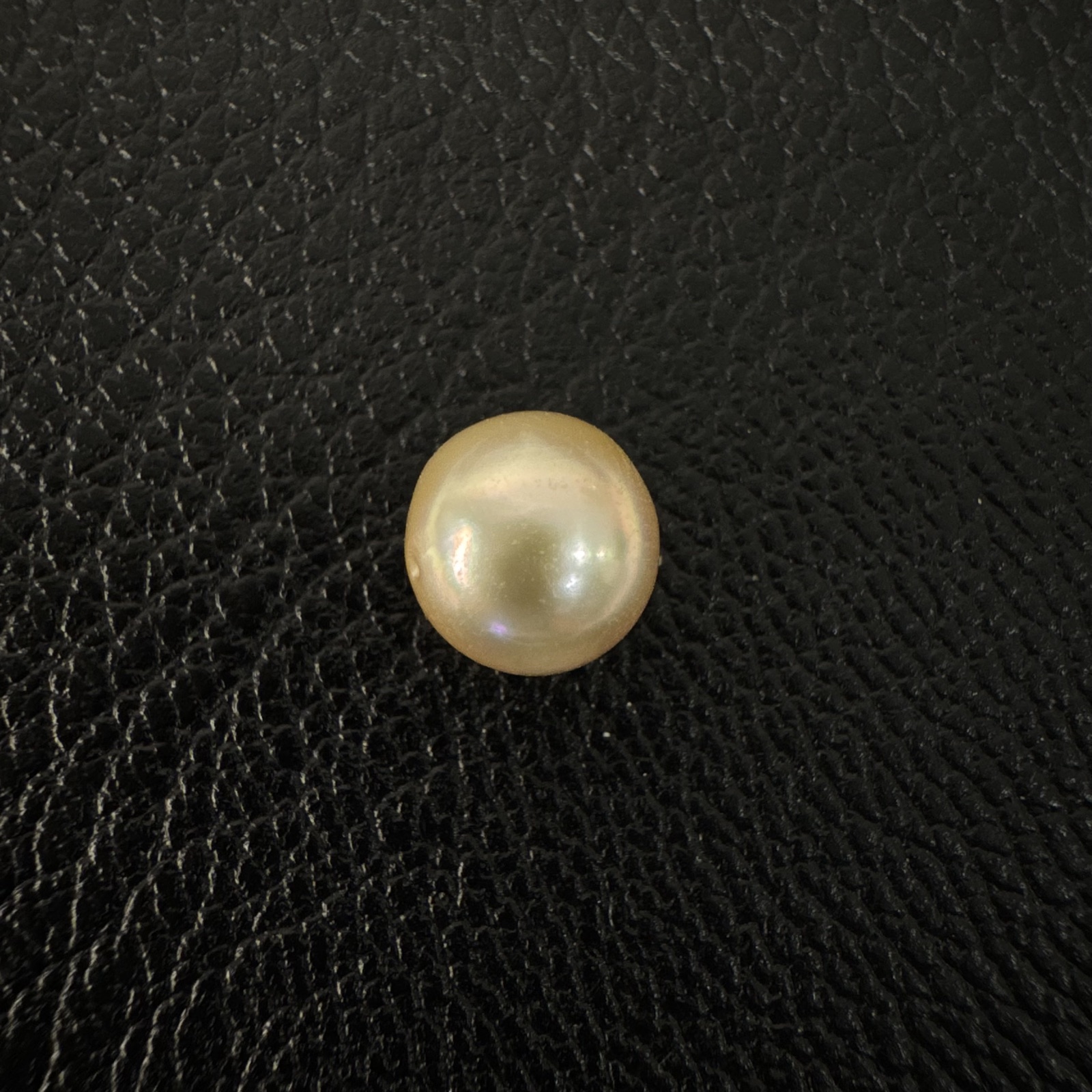 4.24 carat golden South Sea pearl, 8.2mm round, AAA quality - Pure Pearls