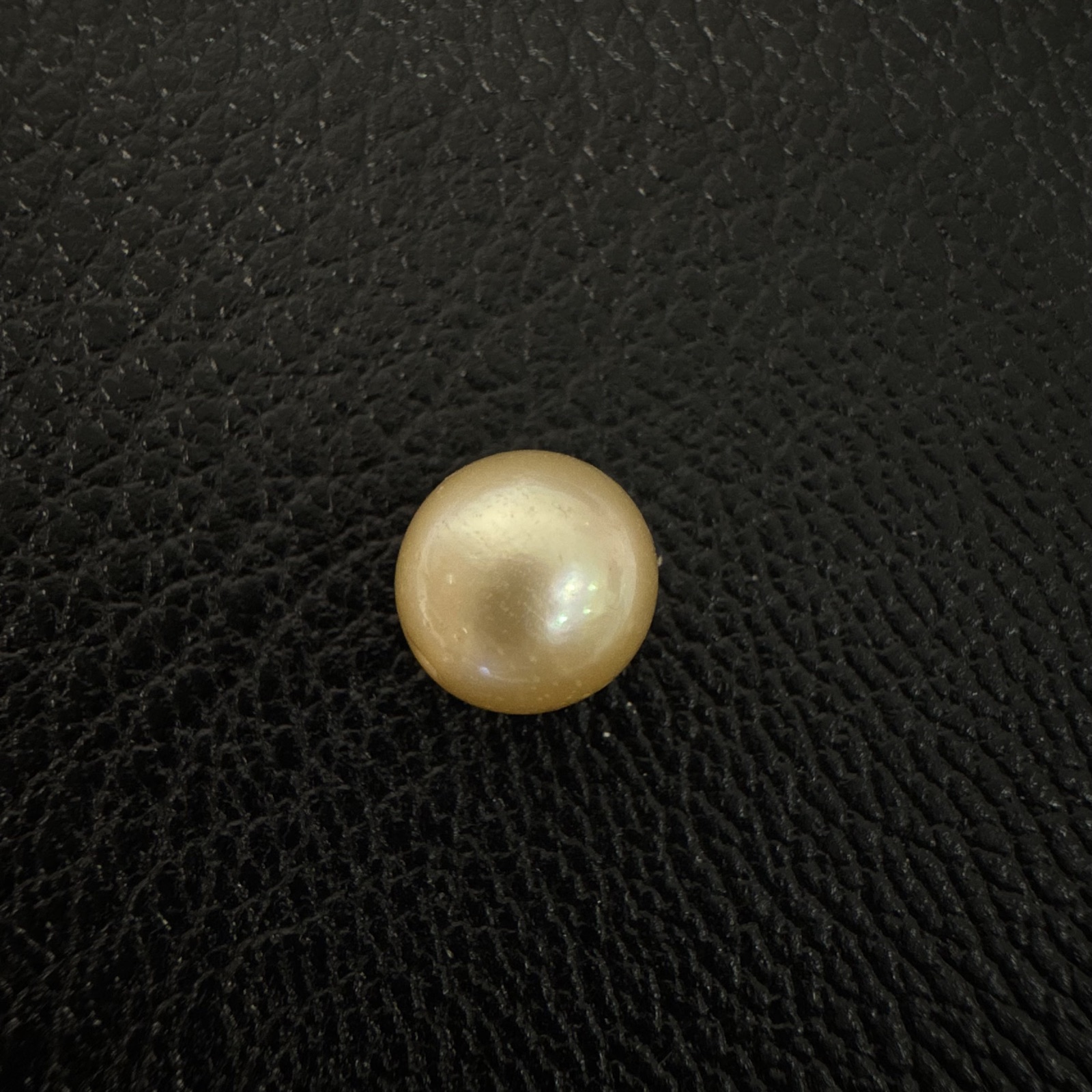 4.31 carat golden South Sea pearl, 8.2mm round, AAA quality - Pure Pearls