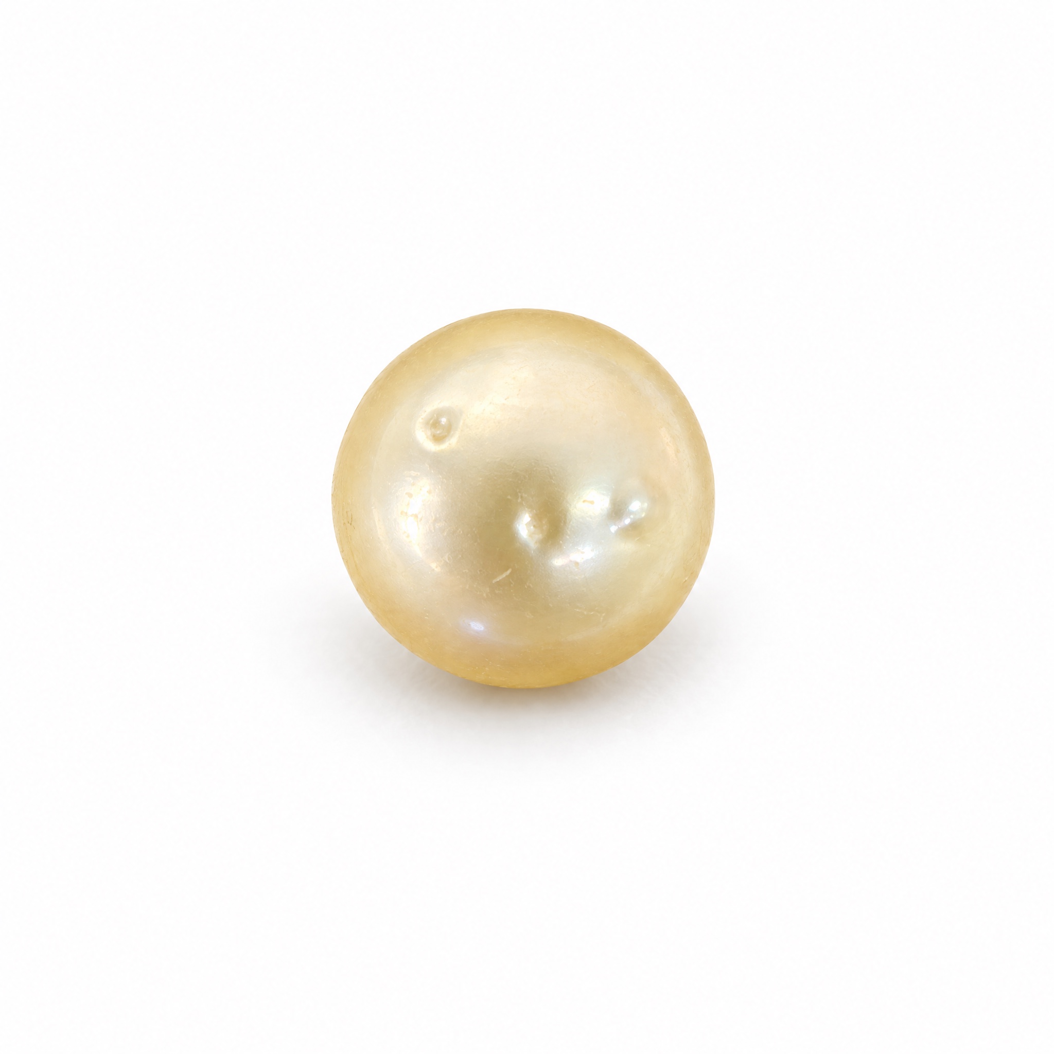 4.37 carat golden South Sea pearl, 8.3mm round, AA quality, natural undyed colour - Pure Pearls
