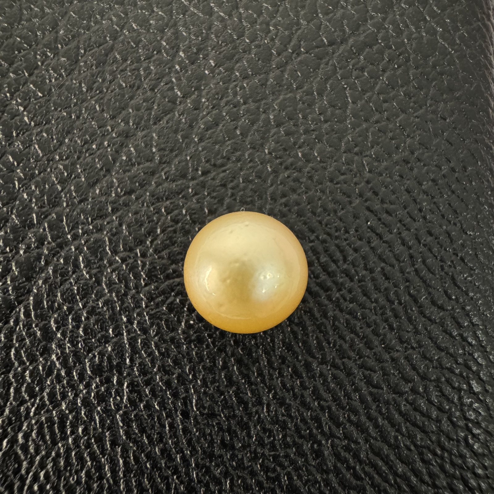 Second view of a 8.3mm golden South Sea loose pearl showing lustre and surface - Pure Pearls