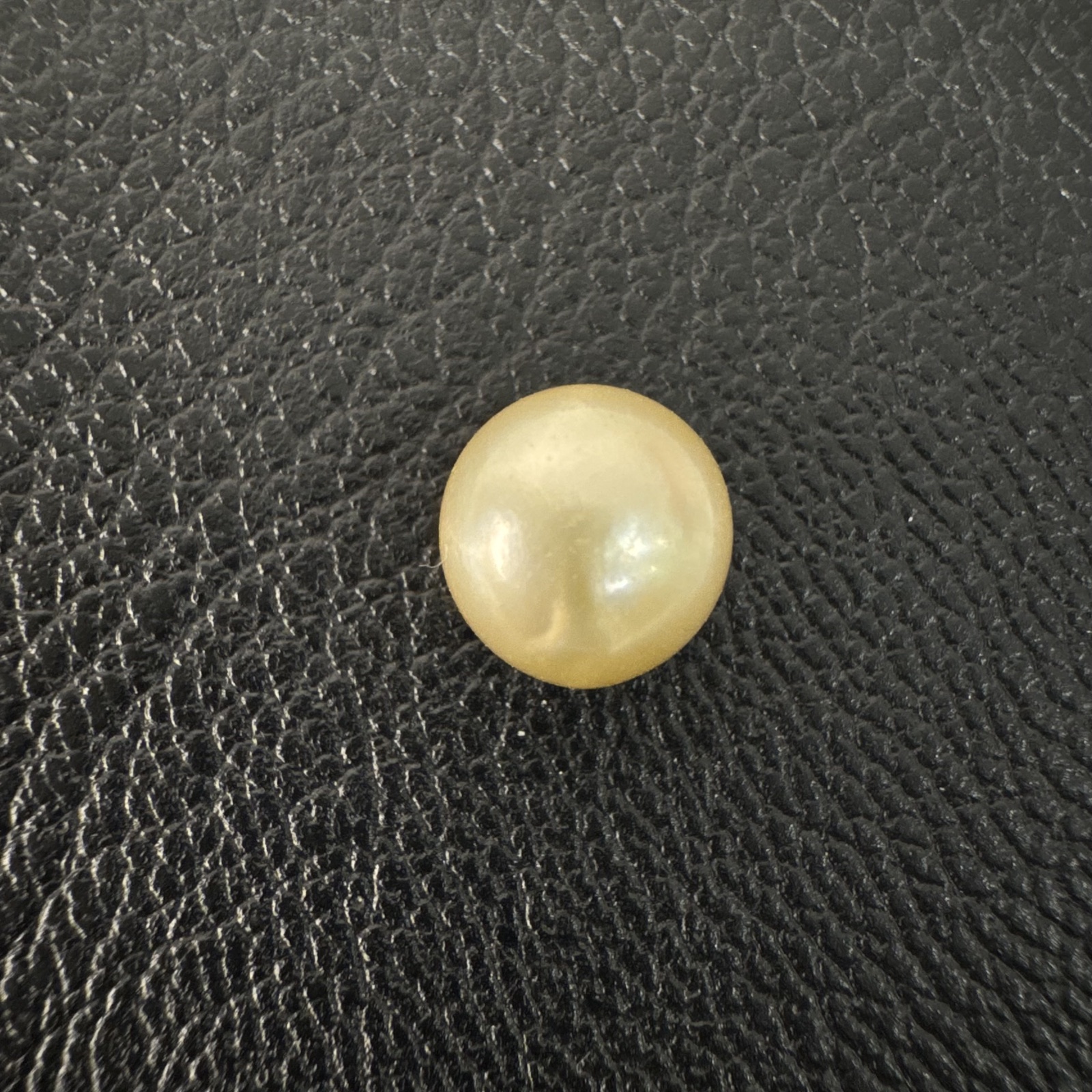 Second view of a 9.3mm golden South Sea loose pearl showing lustre and surface - Pure Pearls