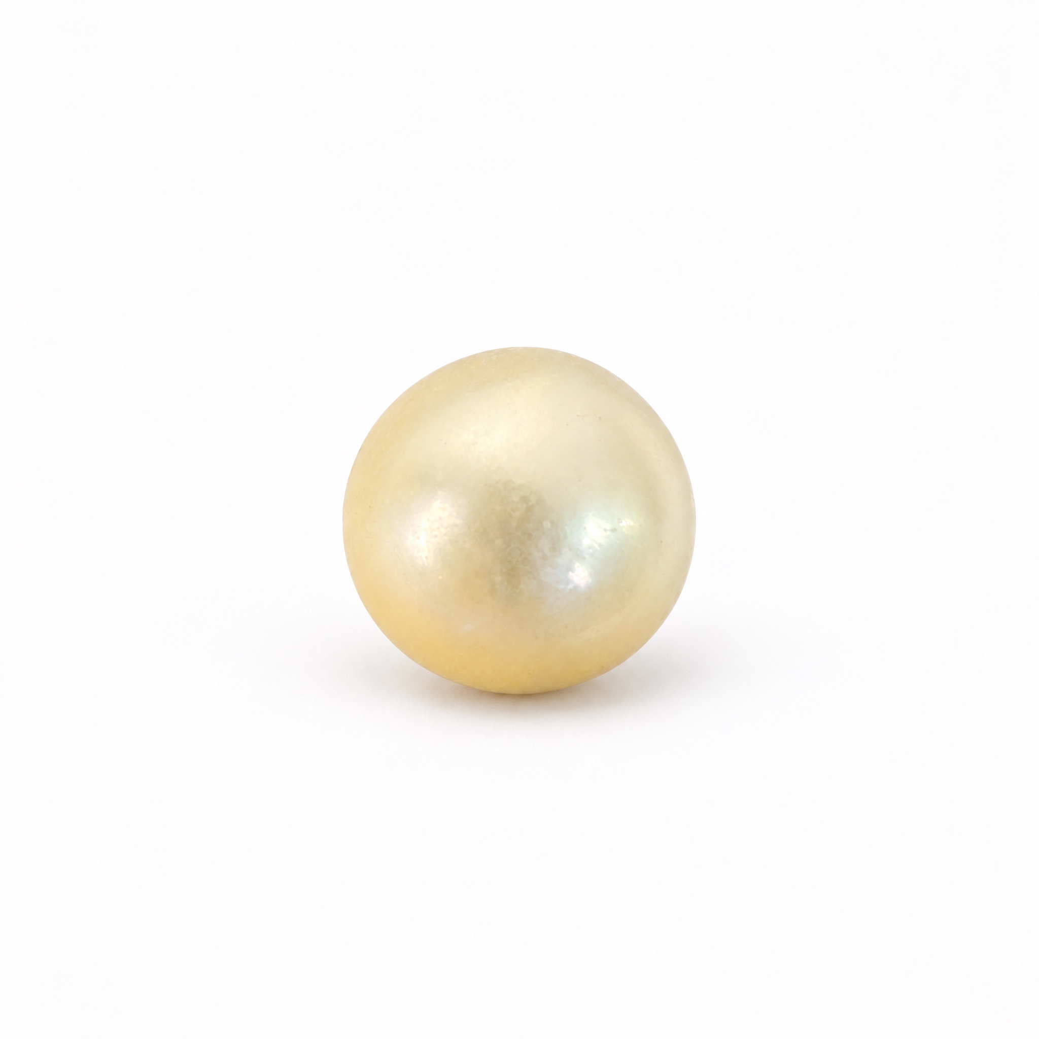 6.265 carat golden South Sea pearl, 9.4mm round, AAA quality, natural undyed colour - Pure Pearls