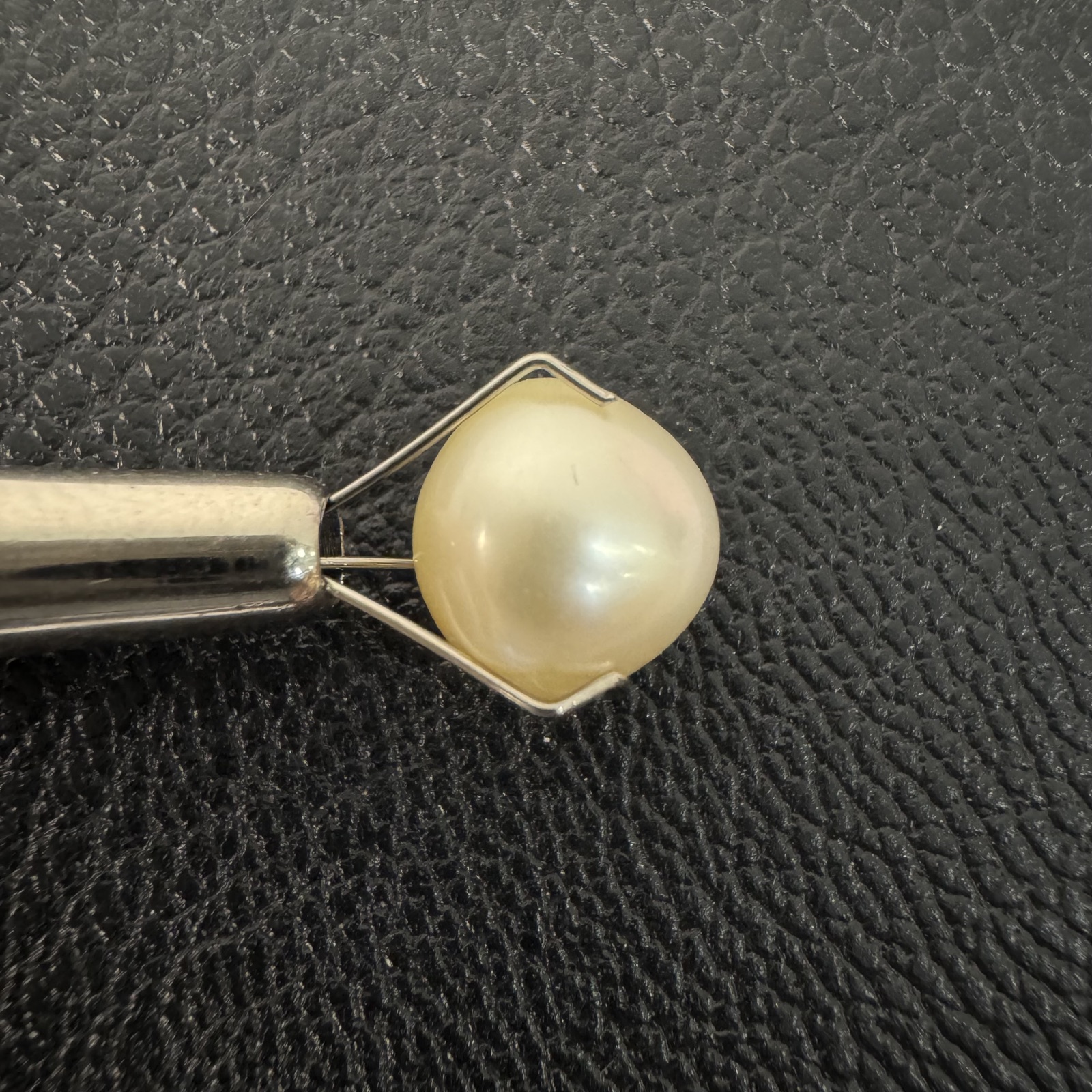 Second view of a 9.7mm golden South Sea loose pearl showing lustre and surface - Pure Pearls
