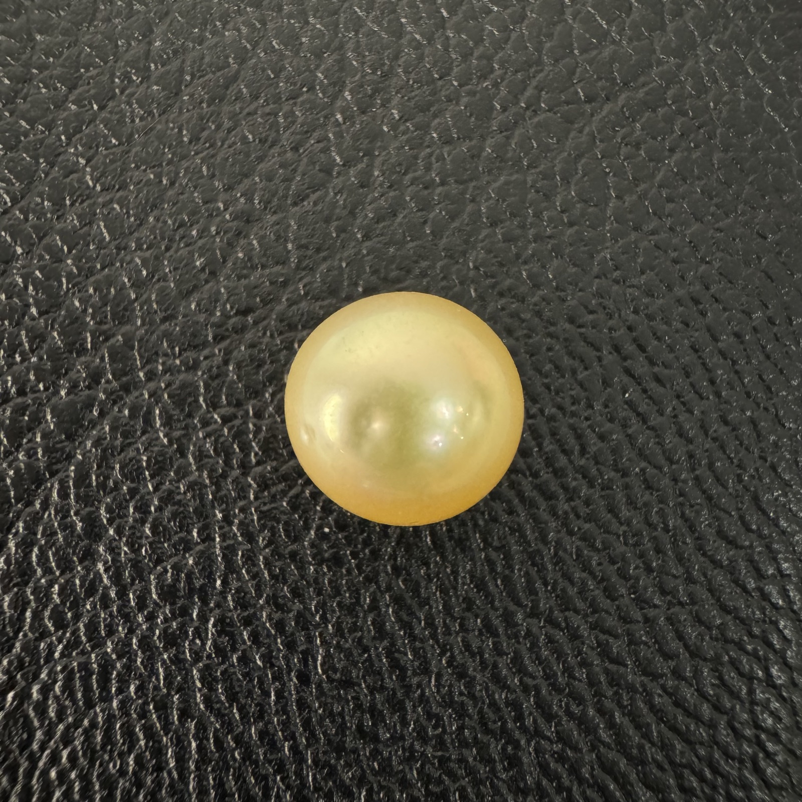 6.955 carat golden South Sea pearl, 9.8mm round, AAA quality - Pure Pearls