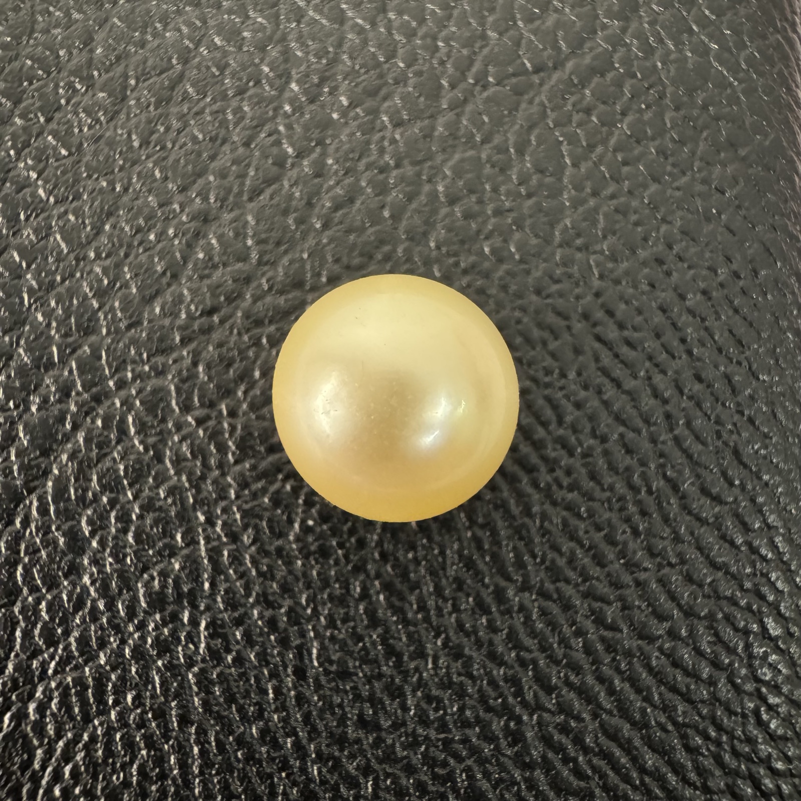 7.645 carat golden South Sea pearl, 10mm round, AAA quality - Pure Pearls