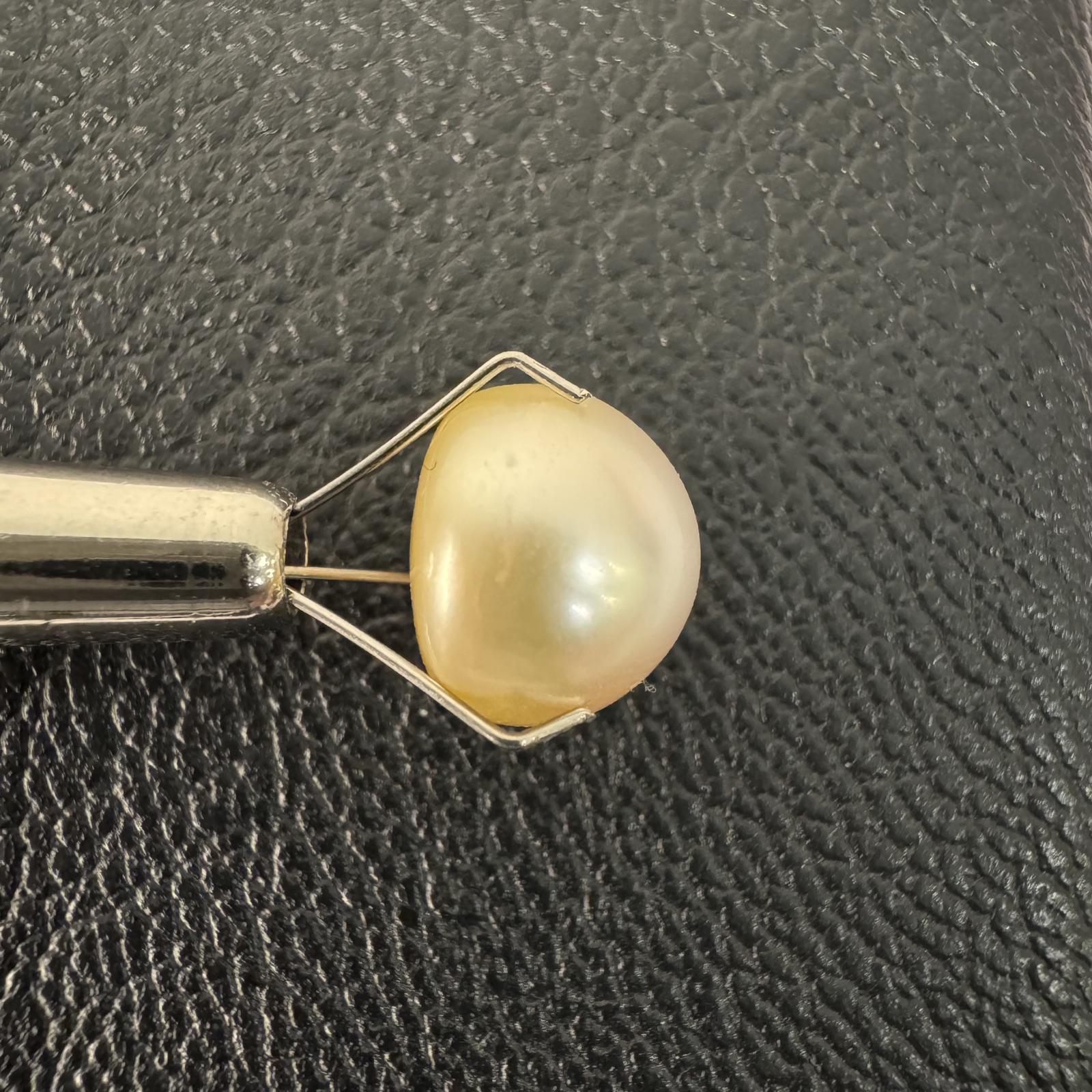 Second view of a 10mm golden South Sea loose pearl showing lustre and surface - Pure Pearls
