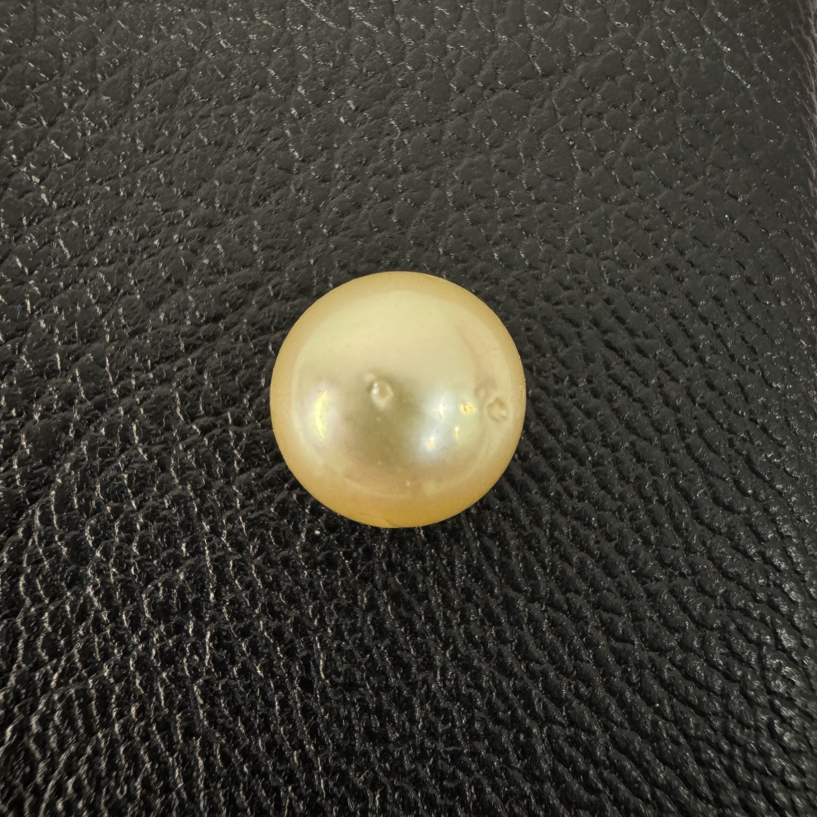 8.285 carat golden South Sea pearl, 10.3mm round, AAA quality - Pure Pearls