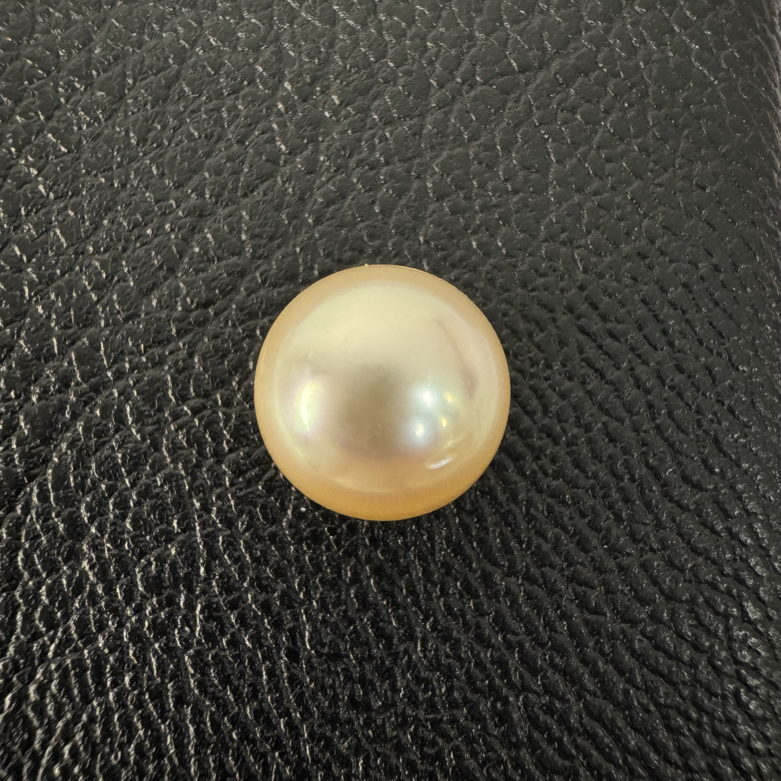 9.04 carat golden South Sea pearl, 10.8mm round, AAA quality - Pure Pearls