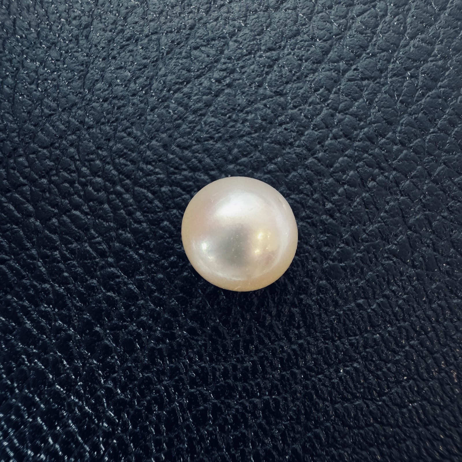 4.5 carat white South Sea loose pearl, 8.6mm round, AAA quality - Pure Pearls