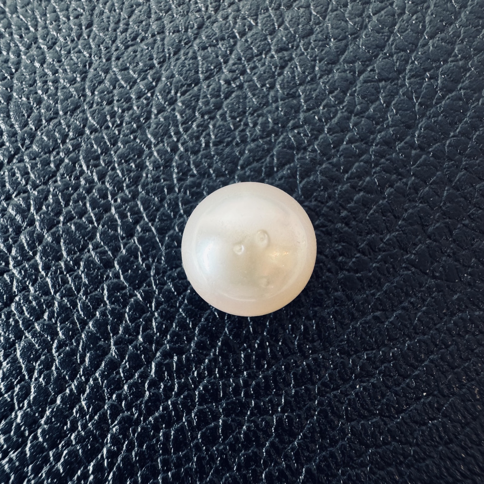 5.725 carat white South Sea loose pearl, 9.2mm round, AAA quality - Pure Pearls