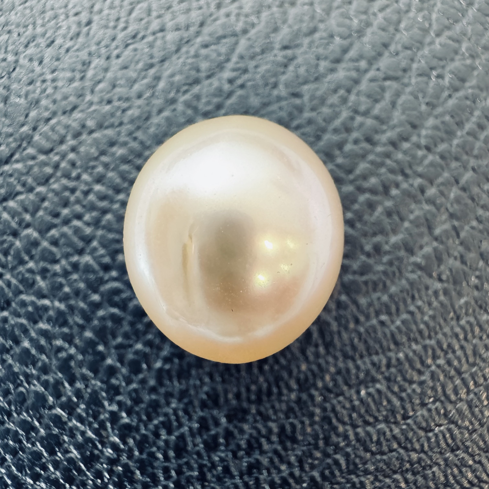 Second view of a 15.2mm white South Sea loose pearl showing lustre and surface - Pure Pearls